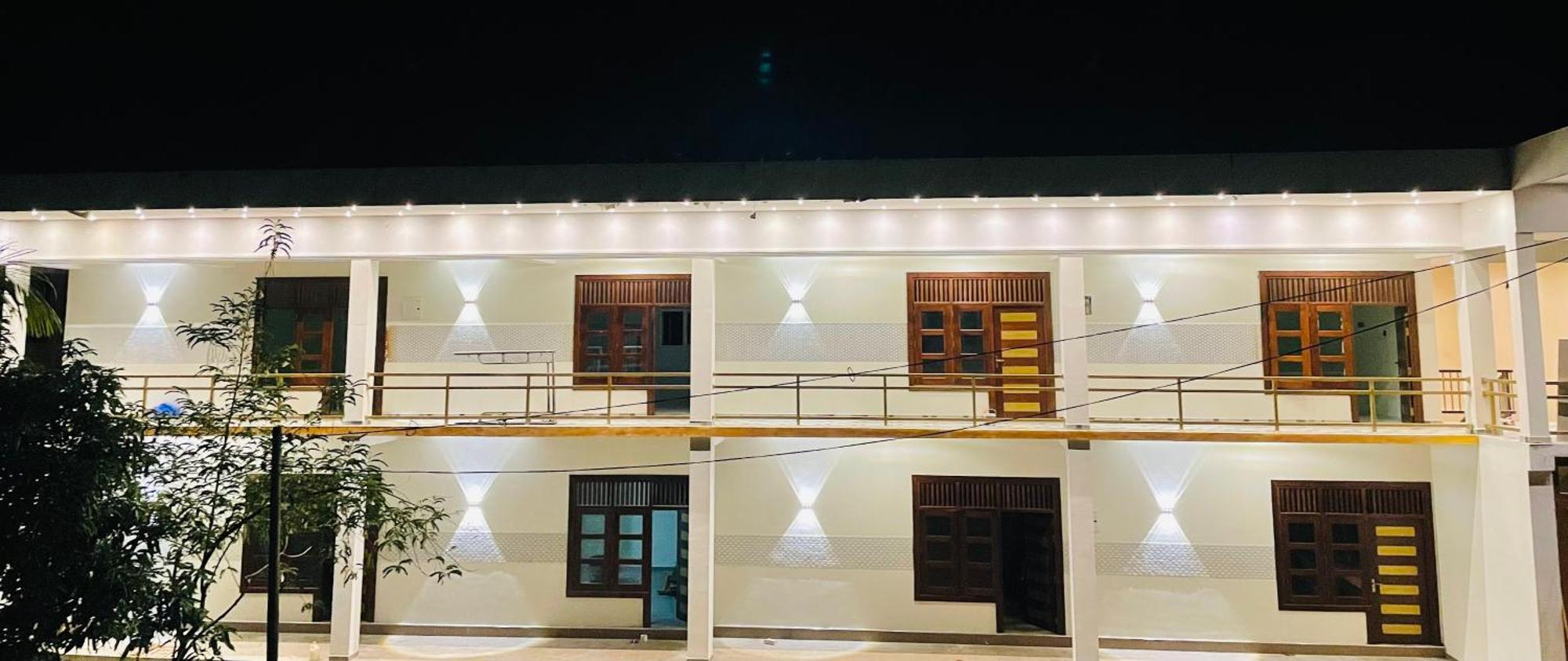 Great Victoria Palace Ratnapura Eksteriør billede